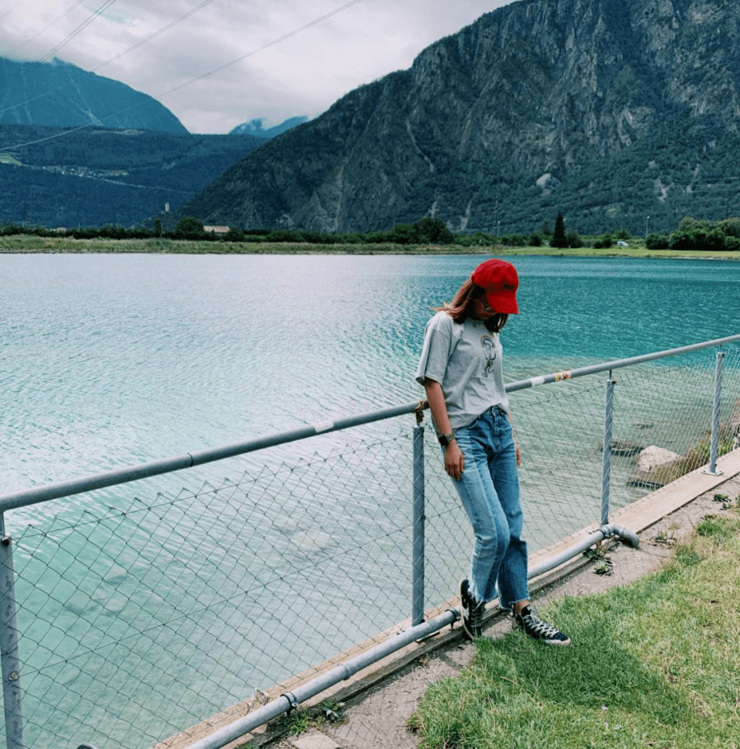 我最喜爱的老师张雨薇不敢懈怠所以一路执着