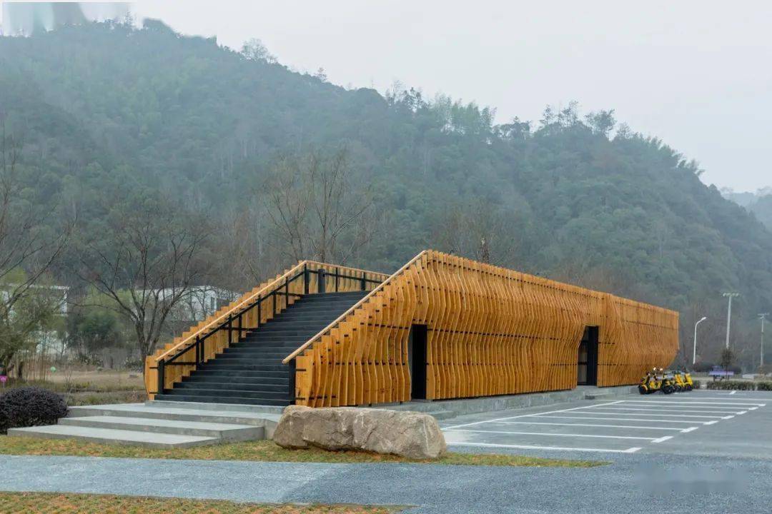 偏远乡村的初体验汤家庄村游客中心