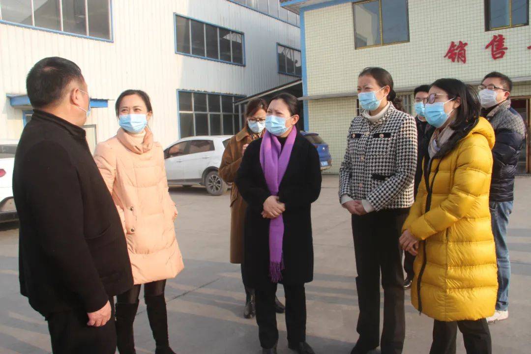 区委副书记区长汪秀丽到沙湾经开区嘉农镇调研