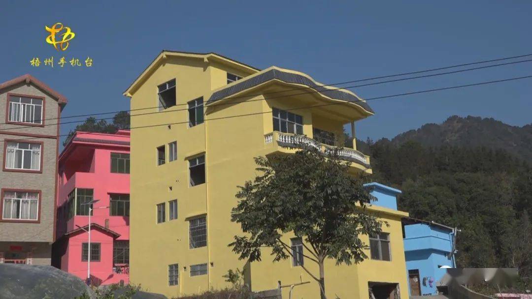 蒙山县夏宜瑶族乡能友村:脱贫不忘颂党恩 幸福入住七彩屋