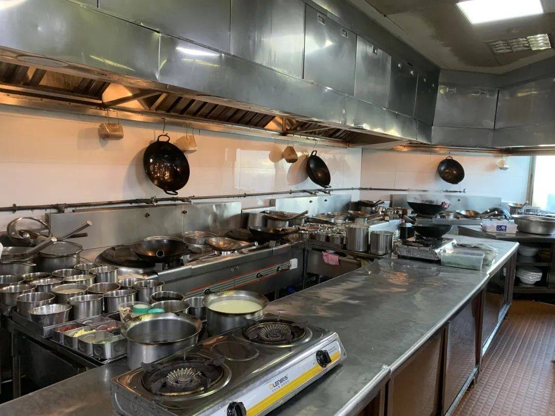 你的餐桌我关心!这期咱们看看采荷街道餐厅的后厨长啥样