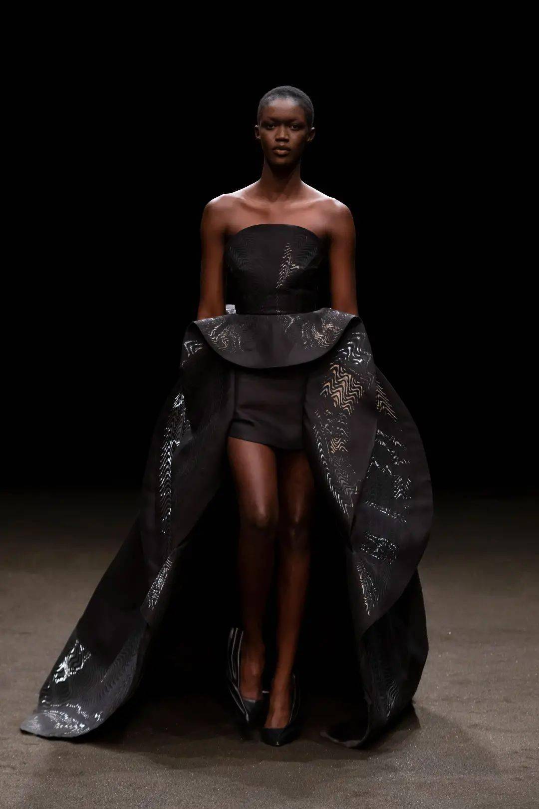 irisvanherpen2021春季高定系列