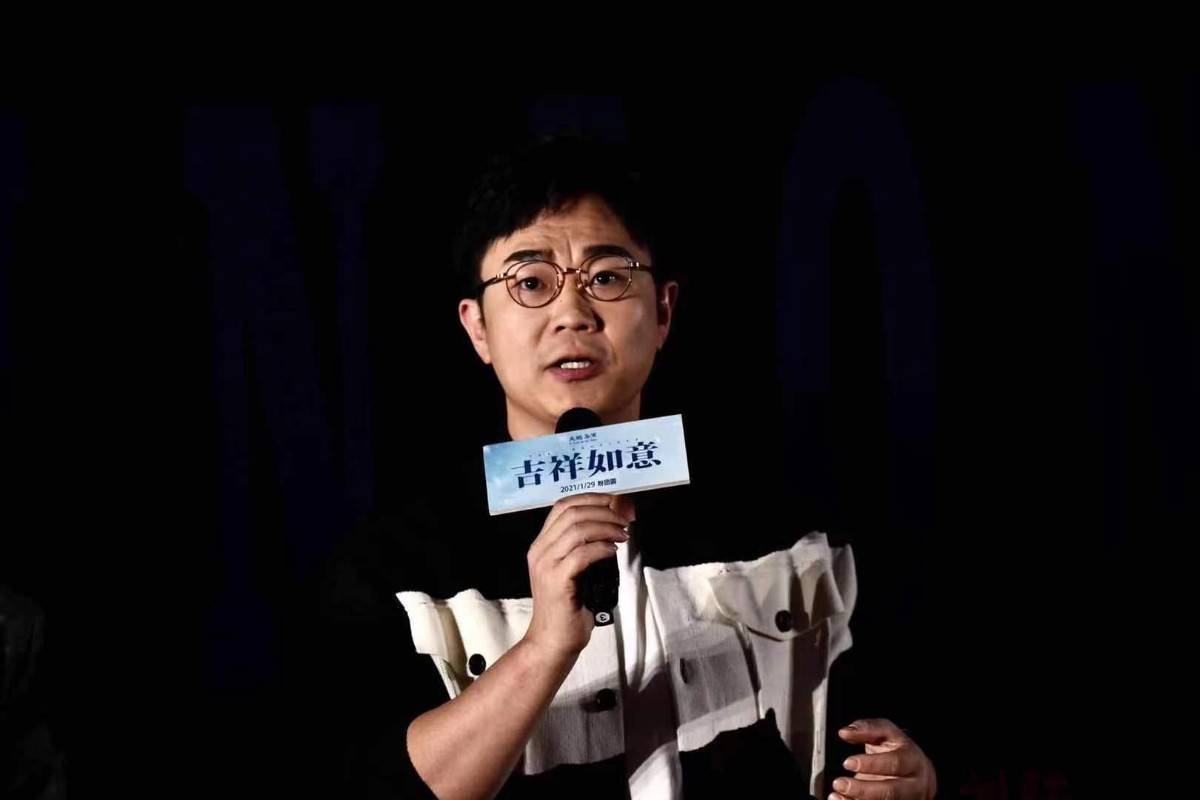 大鹏新作打破纪录片与剧情片界限,拉来家人自己演自己