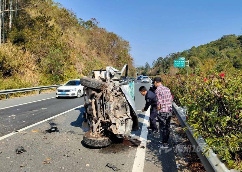 重庆g65高速车祸今天图片