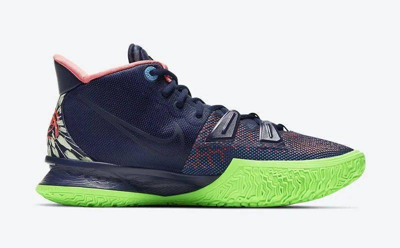 法雅体育后跟带眼睛这双kyrie7实战出街两不误