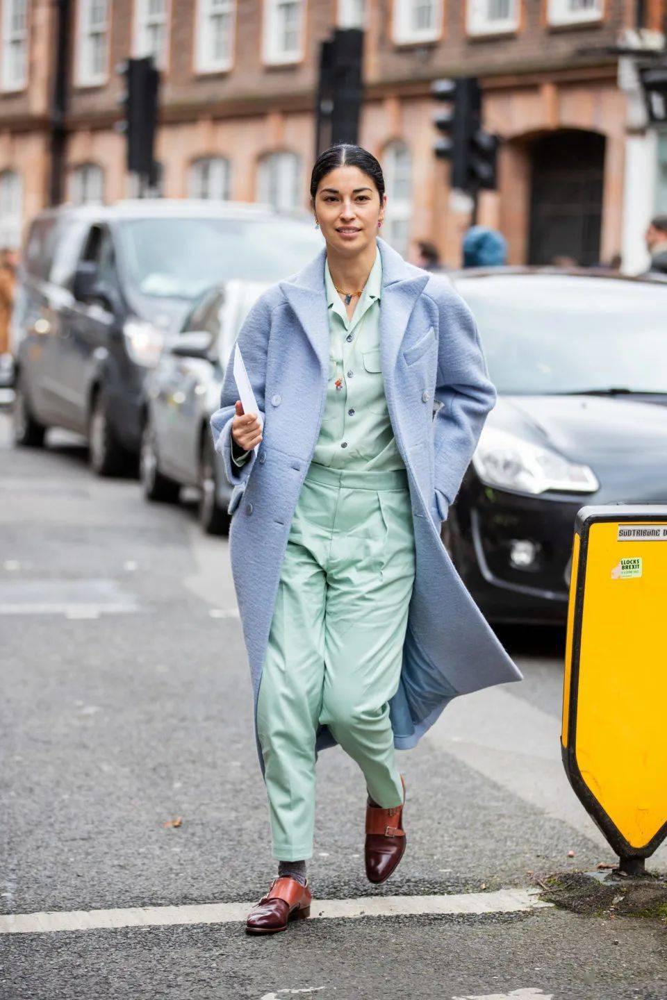 绿配黄搭配技巧 8478f3b4b1b24f8f8f6c773959ee483e.jpeg