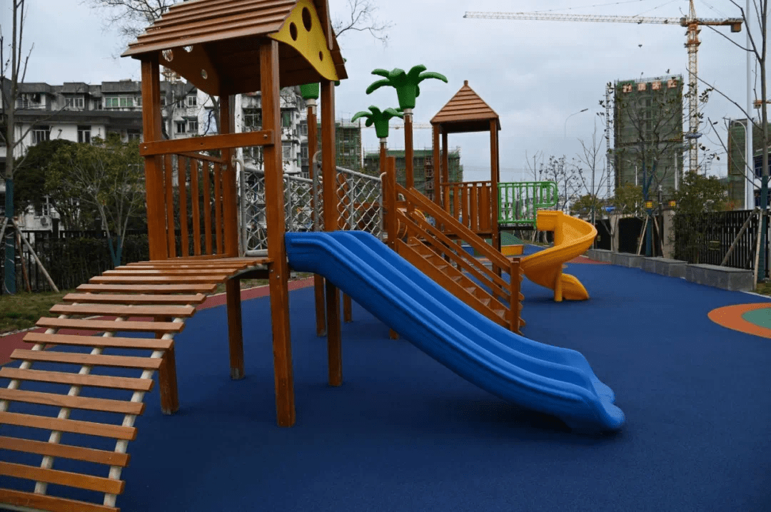 热烈欢迎紫阳兰亭购房业主赴屯溪参观指导!_金太阳