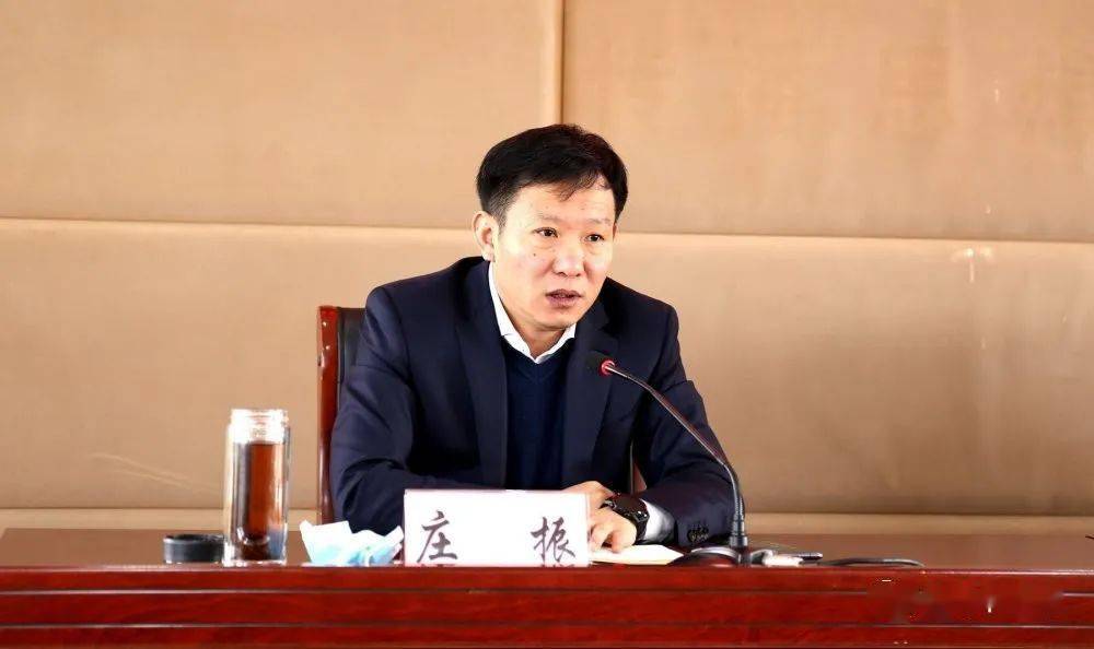 十字路街道召开春节前后疫情防控和底线工作推进会议
