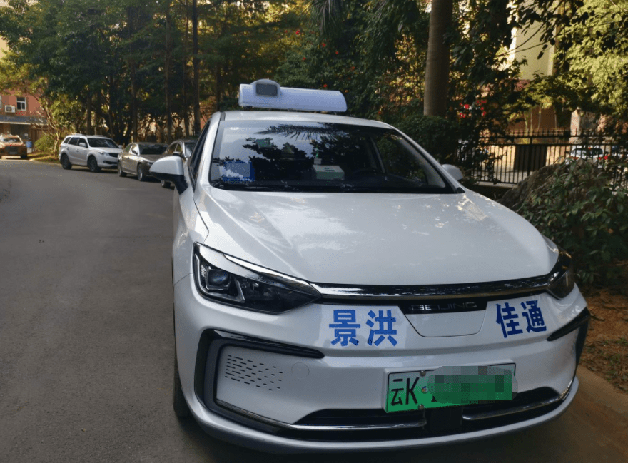 车载颗粒物便携检测设备安装在出租车车顶西双版纳生态环境局告诉