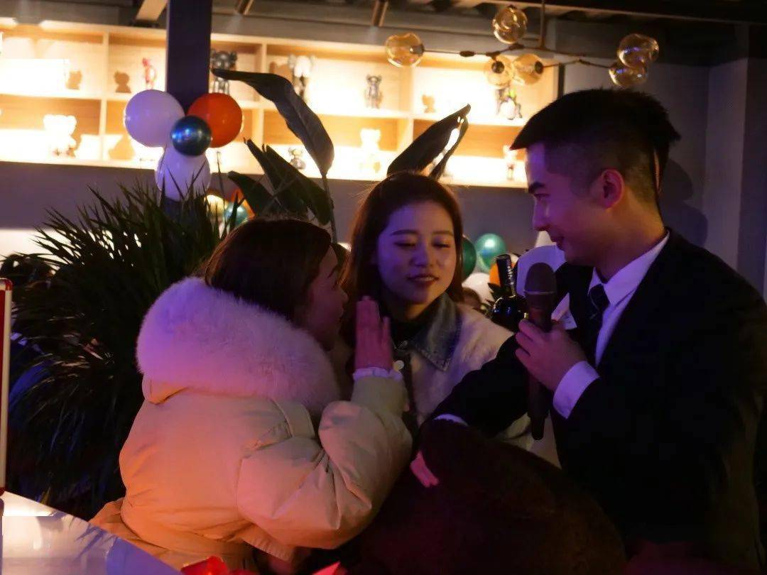 营山娱乐新地标麓岛酒吧