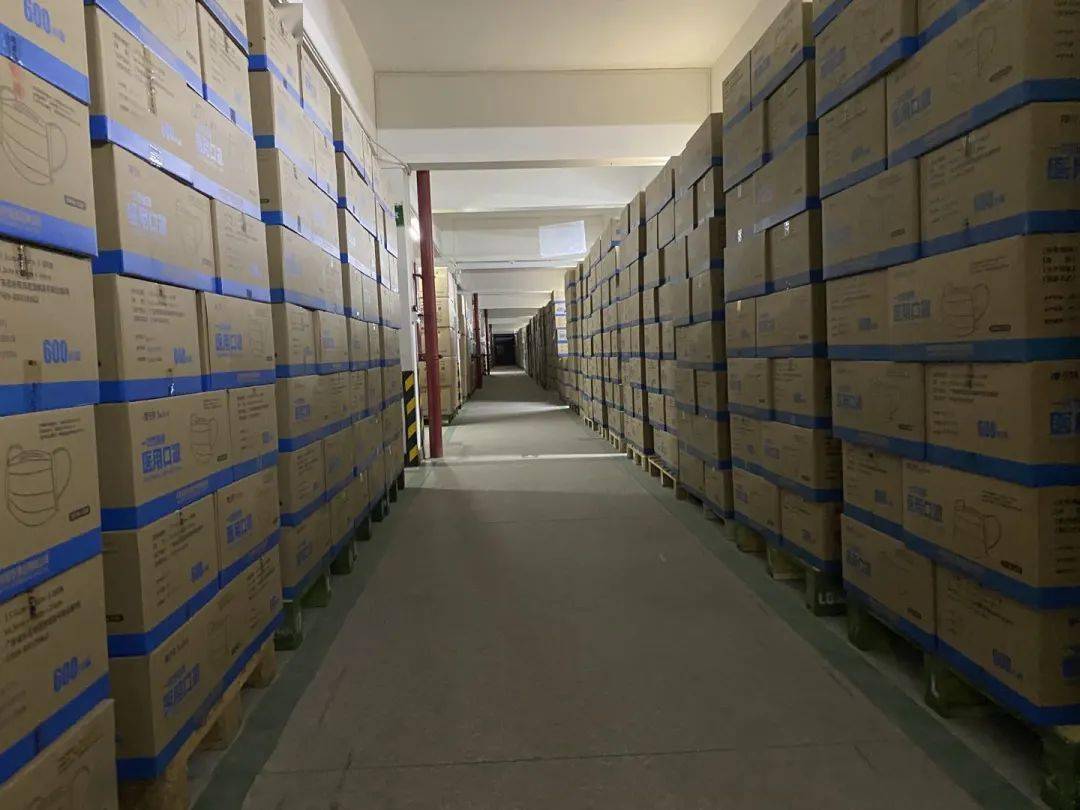 昼夜奋战!物流人全力应战节前备货