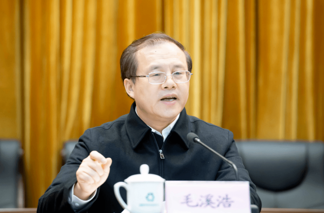 毛溪浩指出这次建德市党政主要领导同志的调整变动,是省委,杭州市委