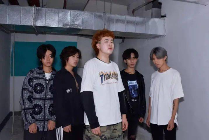 mantramiss youdie tomorrow燥动控制风格:工业金属 力量金属乐队经历