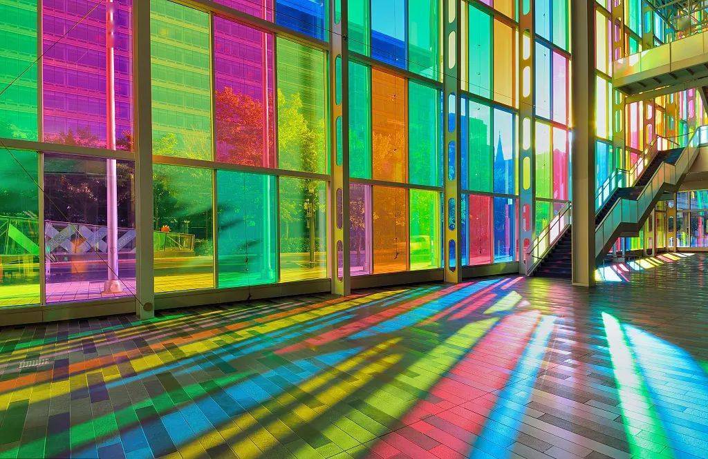 什么是炫彩玻璃?_颜色