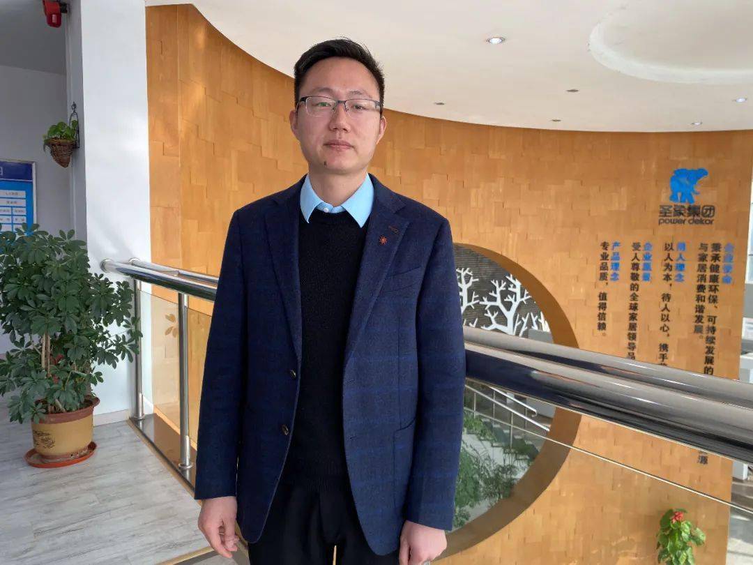 留丹过年圣象地板发出暖心大礼包