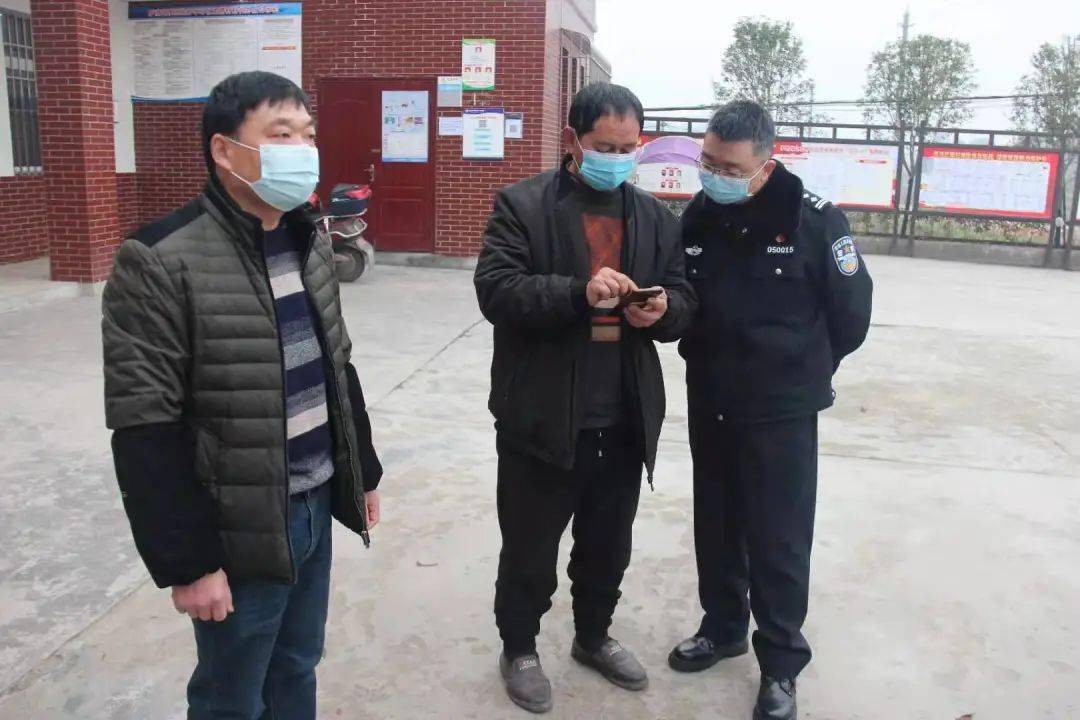 市公安局暗访督导农村交管工作