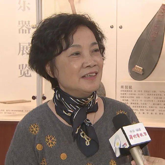 锦歌是漳州市第一批国家级非物质文化遗产,王素华则是我市唯一一位锦