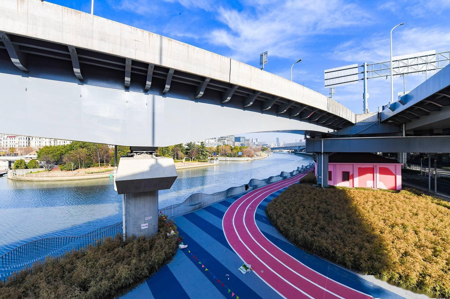 临空2号公园,滑板公园,风铃绿地,苏州河中环桥下空间,天原河滨花园