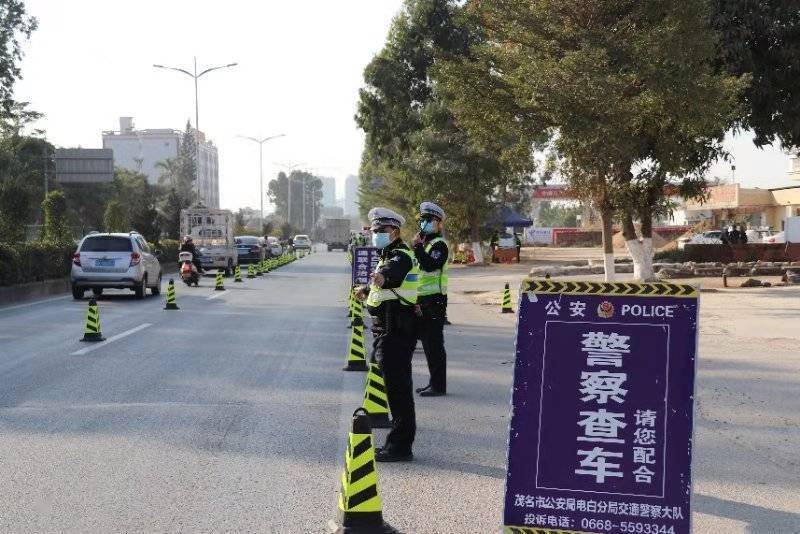电白交警备战春运确保道路交通安全畅通