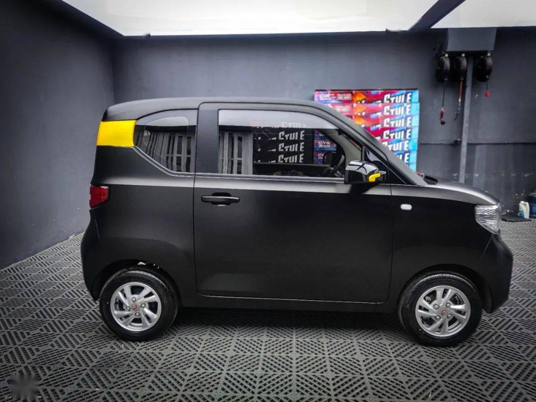 五菱mini电光金属黑案例欣赏