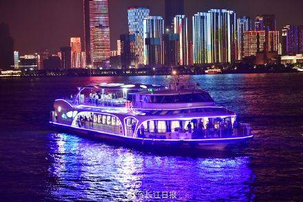 赏灯光秀、乘长江游船、逛东湖绿道……春节武汉江湖游攻略来了