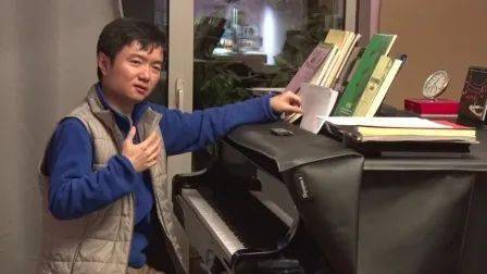 钢琴家沈文裕:九岁还折指,从没专门练过手型