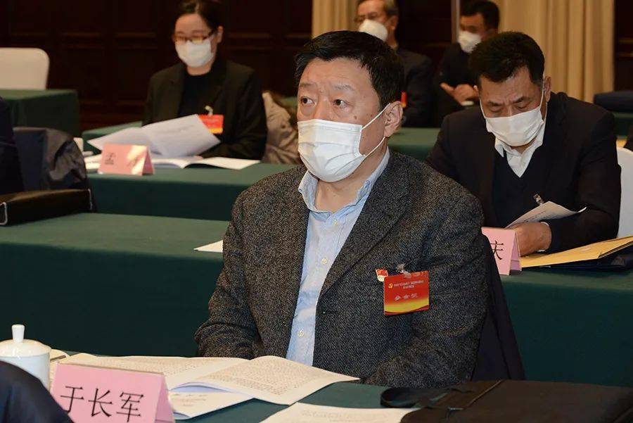 新春话全会之二与会同志谈一体推进三不