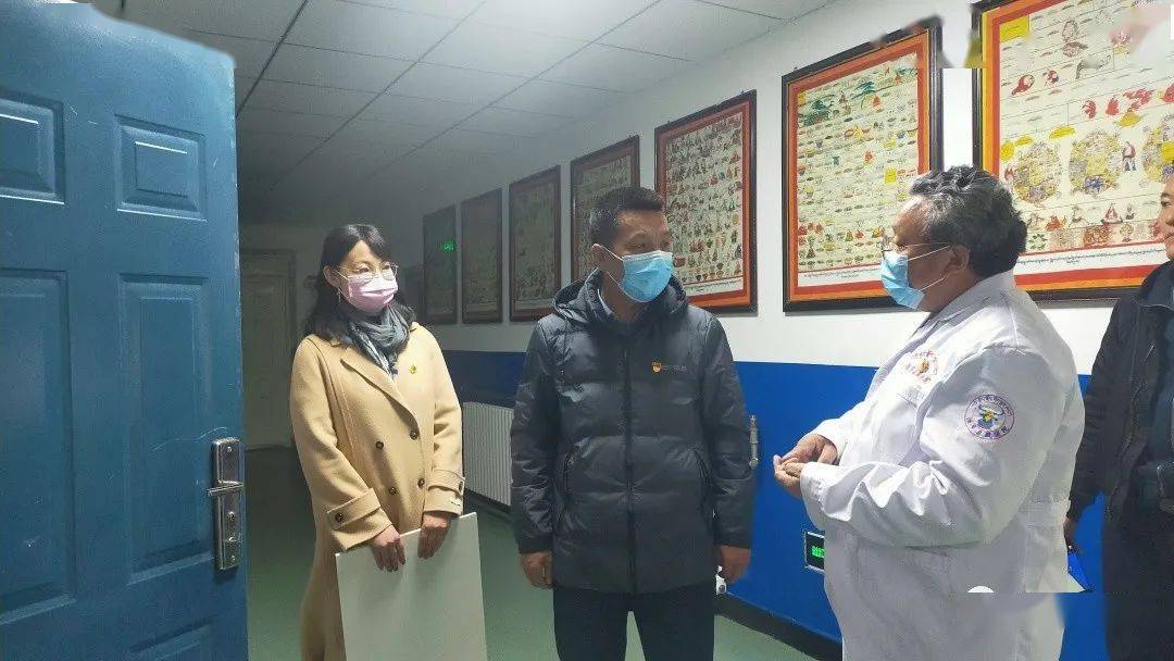 【新春走基层】白项欠副县长,宋晓庆局长走访慰问县藏医院一线医护