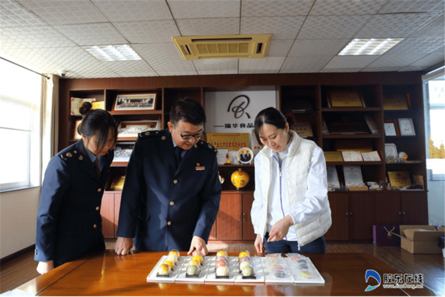 高科技税务送暖瑞华小吃千里香