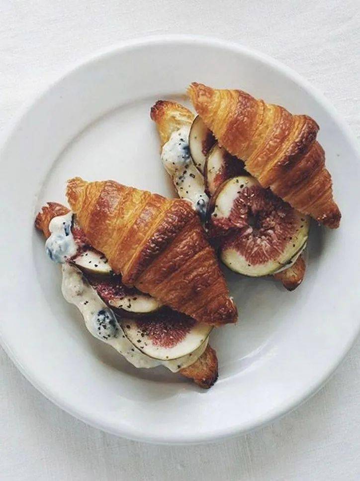 盐可颂 可颂 它们之间的区别远不止差一个 盐 字 面包