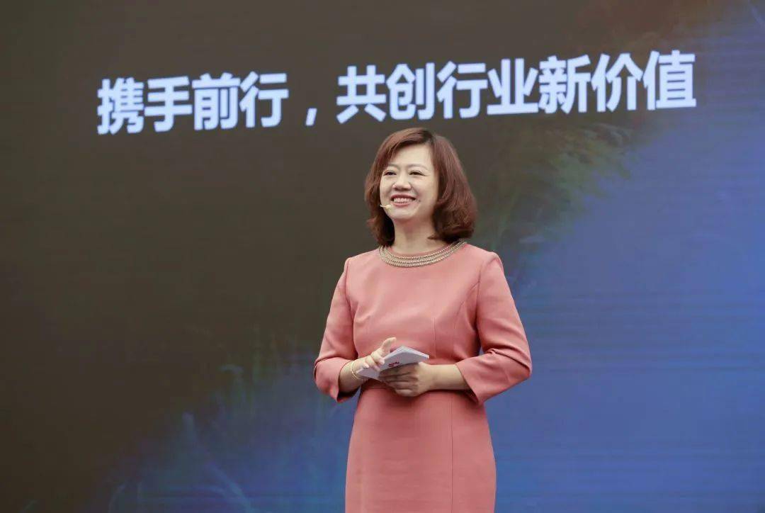 华为云与计算bg副总裁,marketing部总裁石冀琳