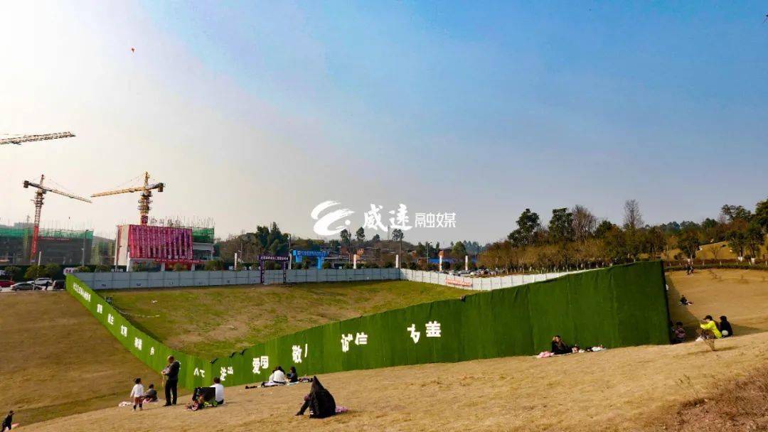 婆城公园将新添一座梦幻"城堡"_威远县