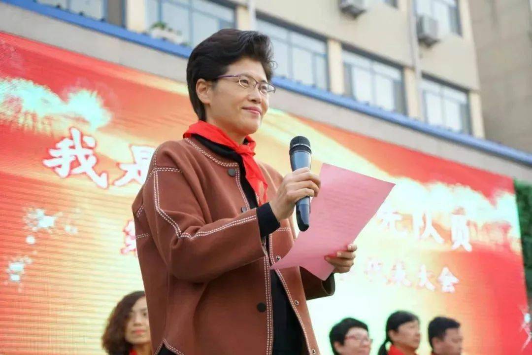 市中区少工委副主任,济南市南上山街小学党委书记,校长,校少工委主任