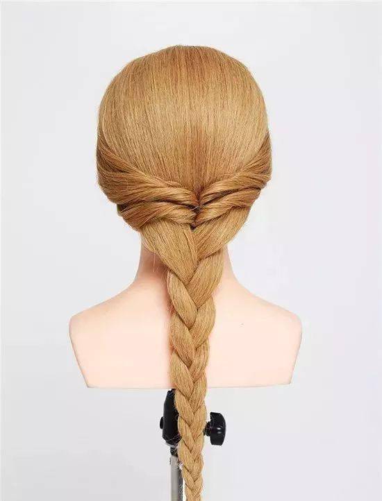 低麻花辫很村那是因为你不会扎