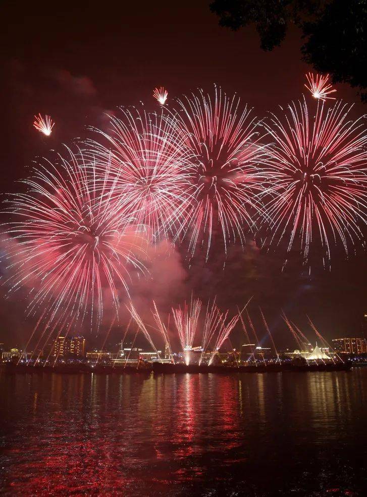 烟花爆竹年味足,安全措施要做足!