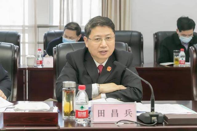 组成员覃志,省委政法委政策研究室副主任肖磊,省法院执行局局长刘勇