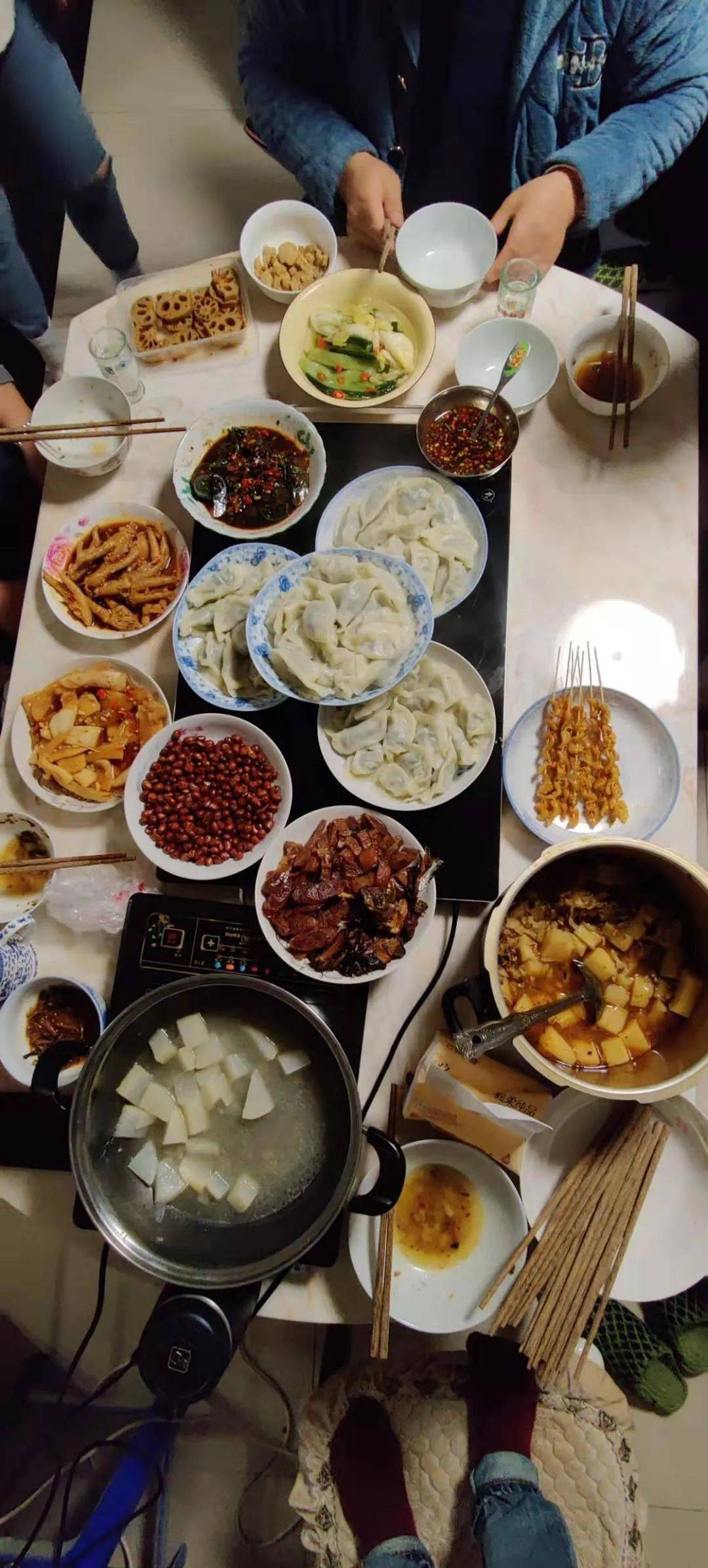 年夜饭饺子的照片图片