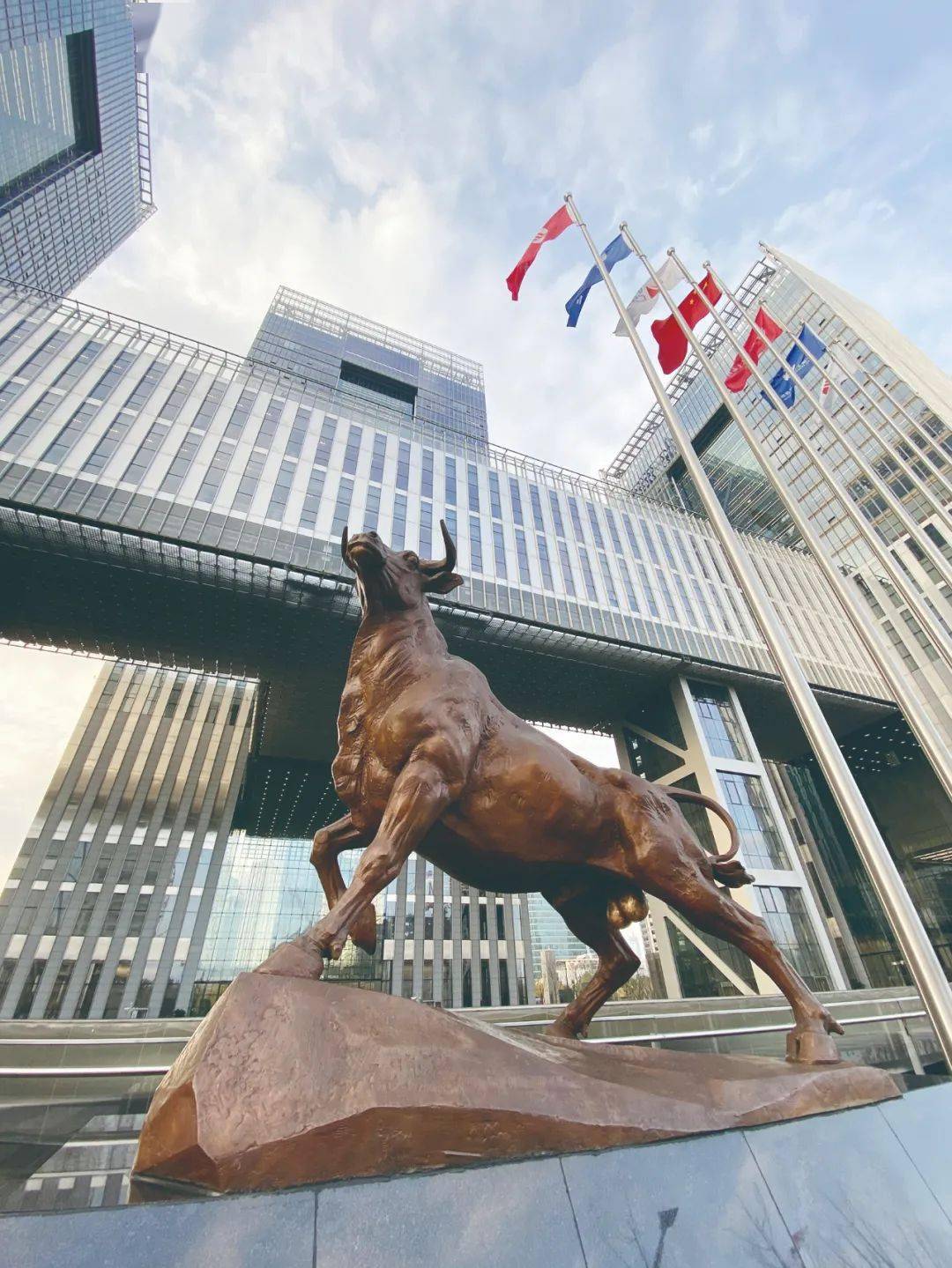 金牛贺新岁牛气满乾坤牛转乾坤辛丑牛年新春生肖文物图片联展