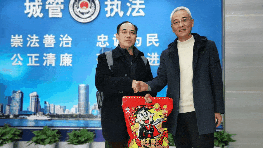 上海市人口有多少2021_上海市人口密集分布图