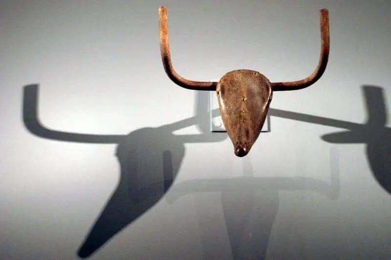 巴勃罗·毕加索, 《公牛头》,雕塑,33.5 × 43.