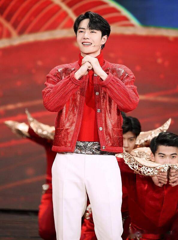 牛年到盘点上过春晚且属牛的明星个个都很牛