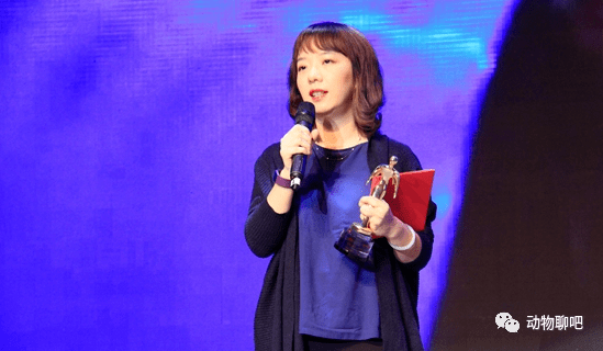 北斗女神徐颖:16岁上大学,32岁当博导,获《人民日报》表扬_科普