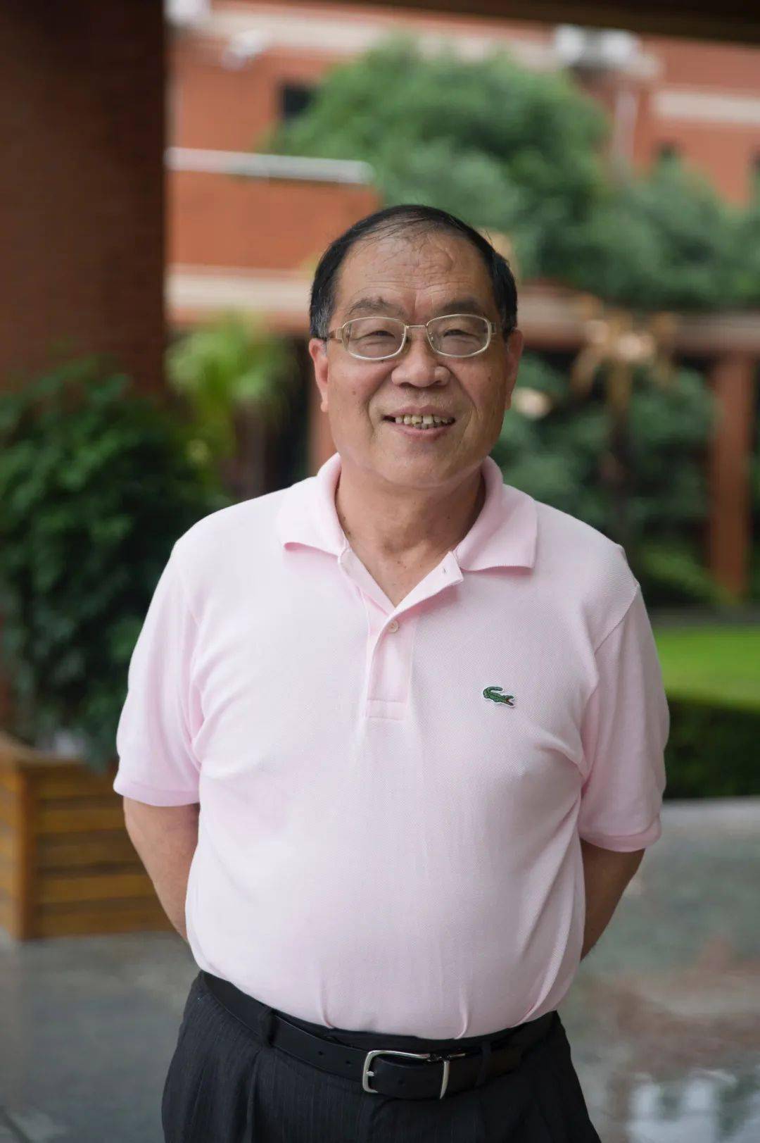 上海市芷江中路幼儿园郑惠萍园长用心点亮孩子眼里的光