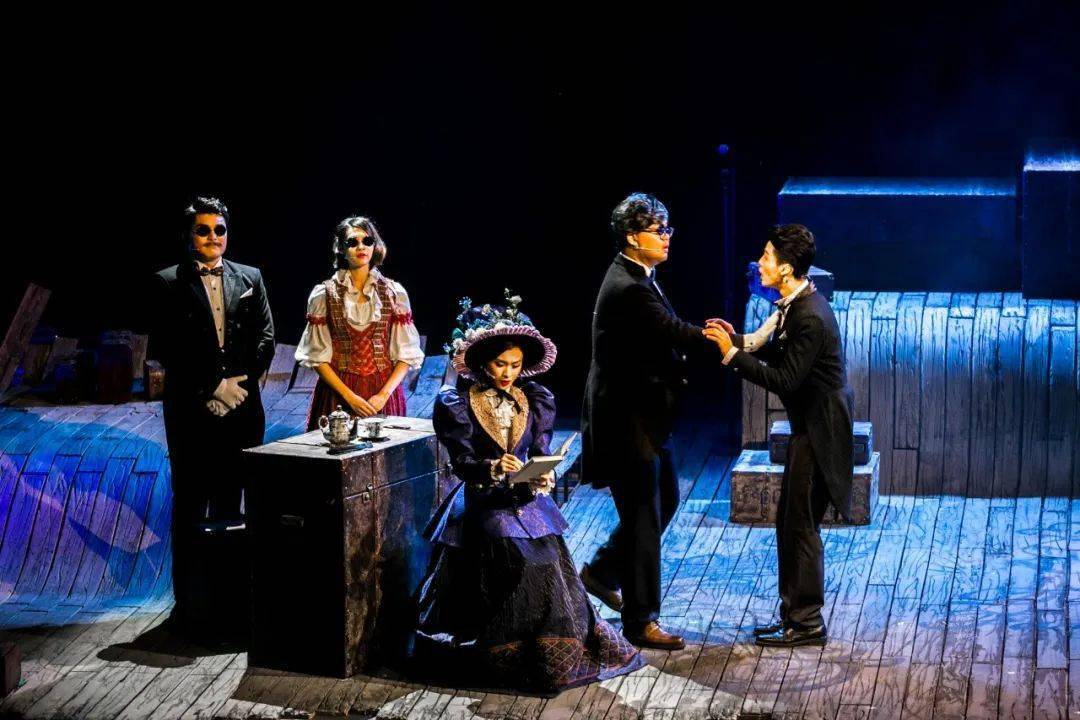 当经典喜剧遇到阿卡贝拉乐队wow!