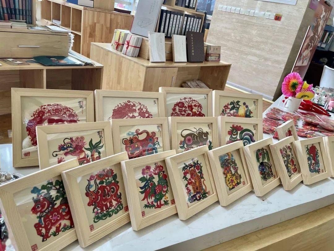 礼品,琅琊面塑十二生肖系列,沂蒙多彩剪纸,刘氏翻花……一件件有临沂