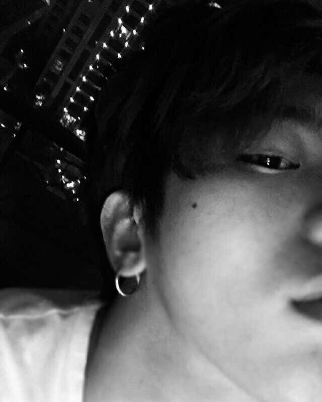 蔡徐坤直男角度自拍合集分享实力诠释长得帅怎么拍都好看