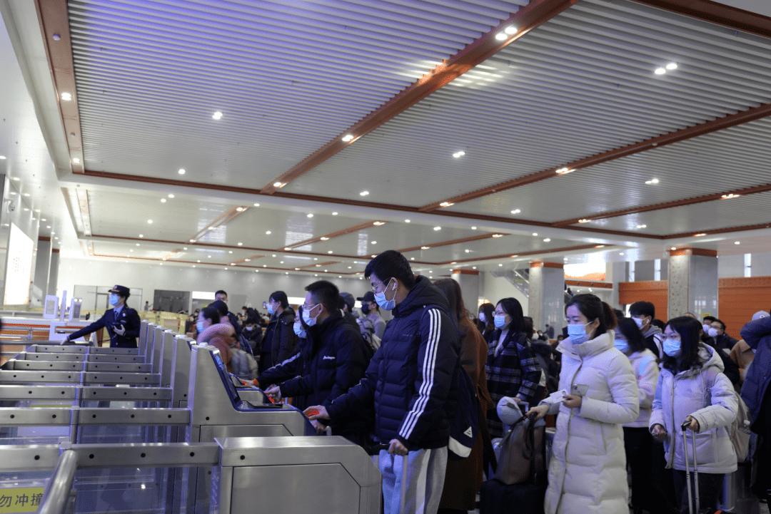 春节假期即将结束 晋城东站也迎来了 春运以来的单日最大客流 晋城发