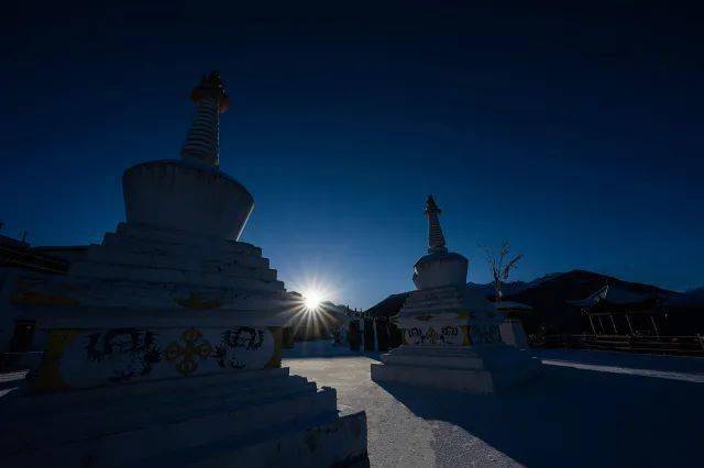 为了拍日照金山，我蹲守了六天五夜