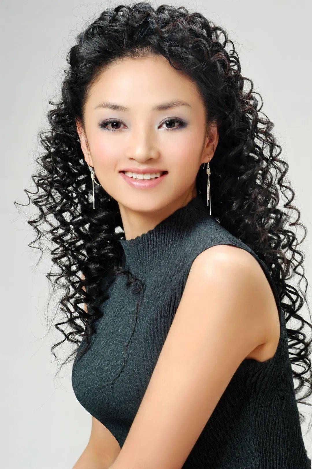 歌颂百年,重温时代经典之音!_中央歌剧院