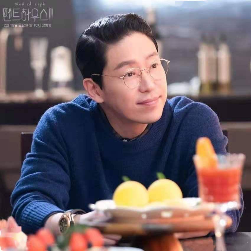 李智雅,柳真,金素妍,严基俊的超强演员阵容是该剧第一季的一大亮点